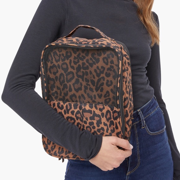 New! Leopard Print Shoe Kit Holder - Picture 3 of 3